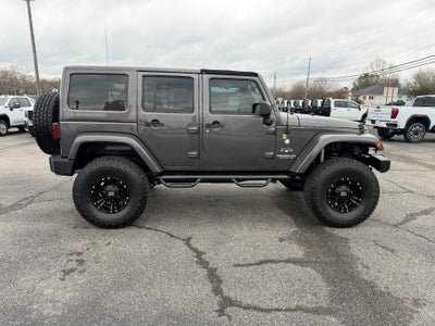 2017 Jeep Wrangler Unlimited Sahara 4x4
