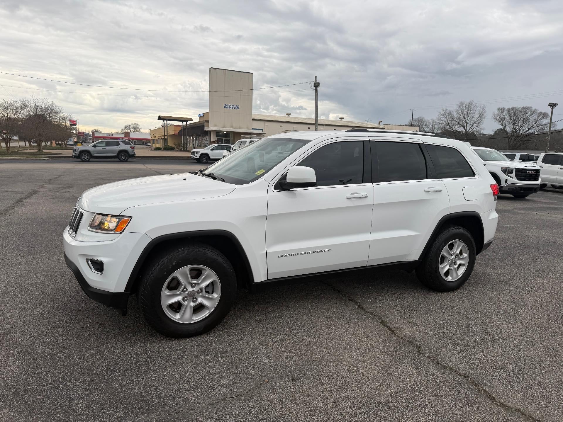 2015 Jeep Grand Cherokee RWD 4dr Laredo