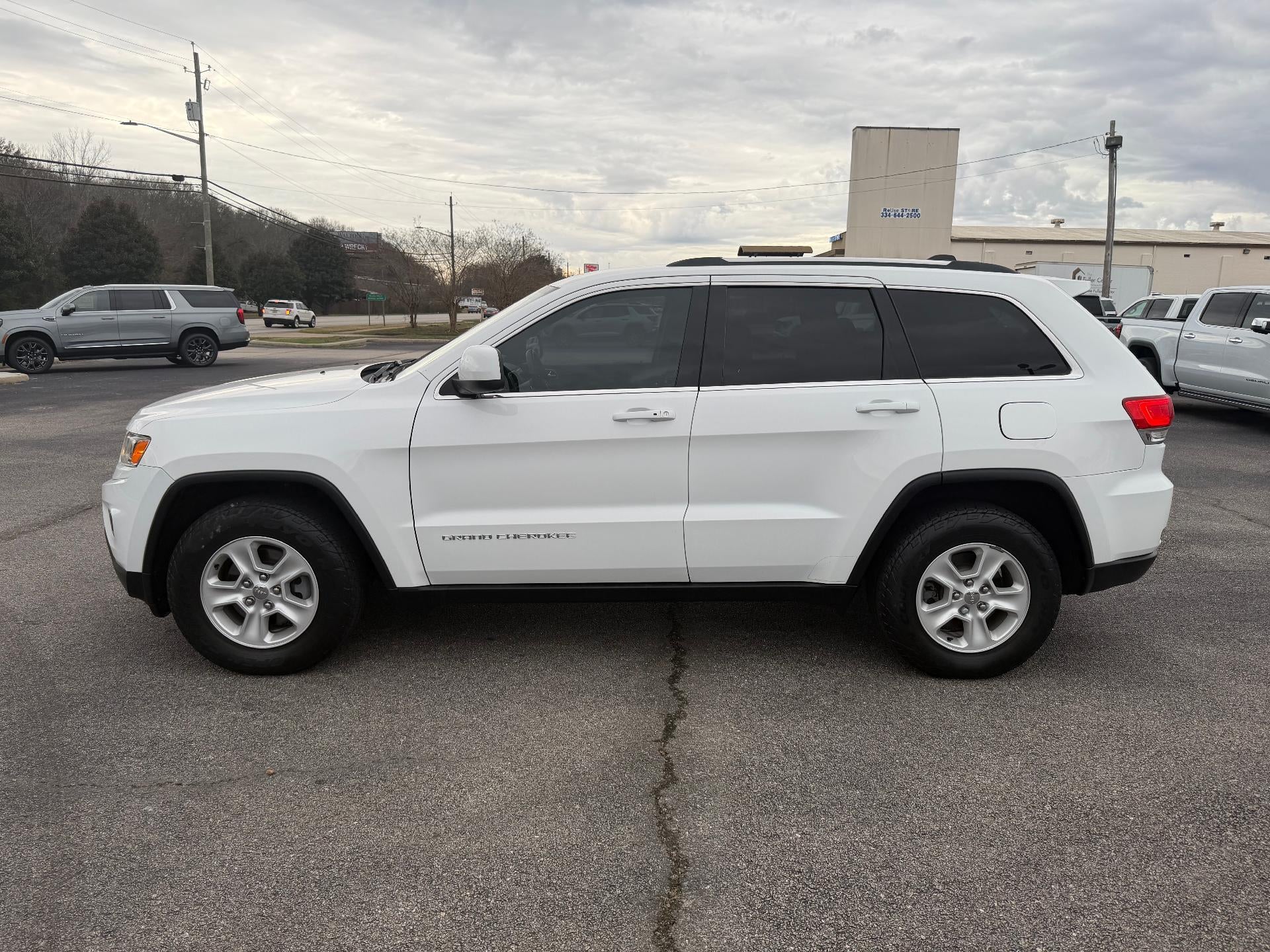 2015 Jeep Grand Cherokee RWD 4dr Laredo