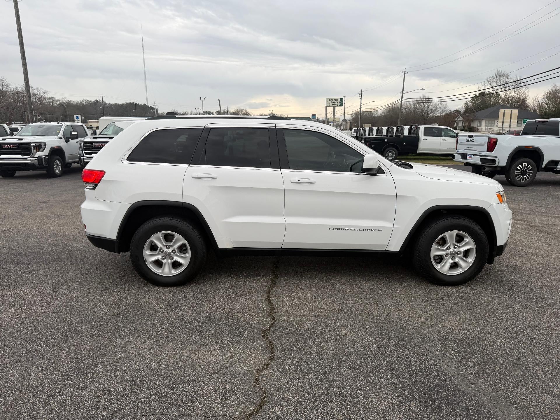 2015 Jeep Grand Cherokee RWD 4dr Laredo