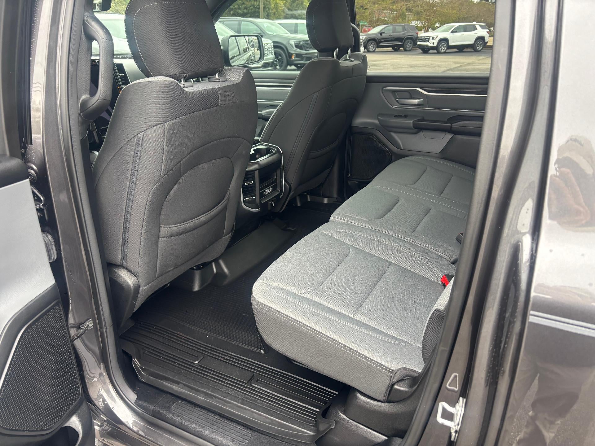 2021 RAM 1500 Big Horn 4x2 Crew Cab 5'7" Box