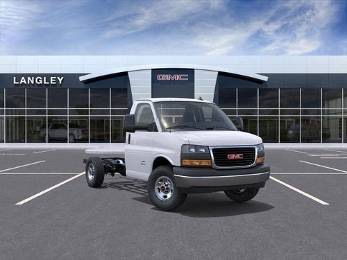 2025 GMC Savana Cutaway 3500 Base