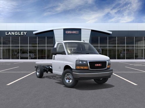 2025 GMC Savana Cutaway 3500 Base