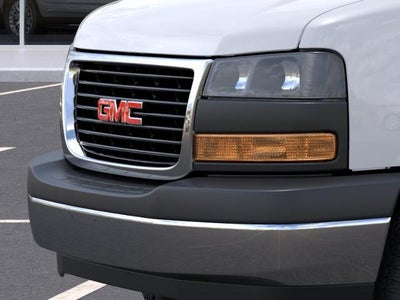 2025 GMC Savana Cutaway 3500 Base
