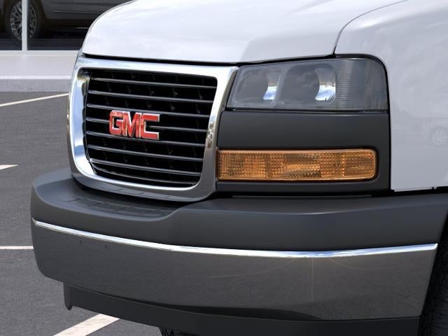 2025 GMC Savana Cutaway 3500 Base
