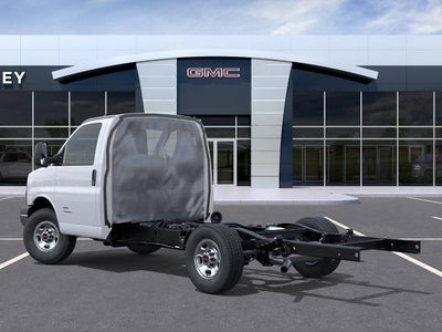 2025 GMC Savana Cutaway 3500 Base