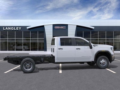 2025 GMC Sierra 3500 HD Chassis Cab Pro