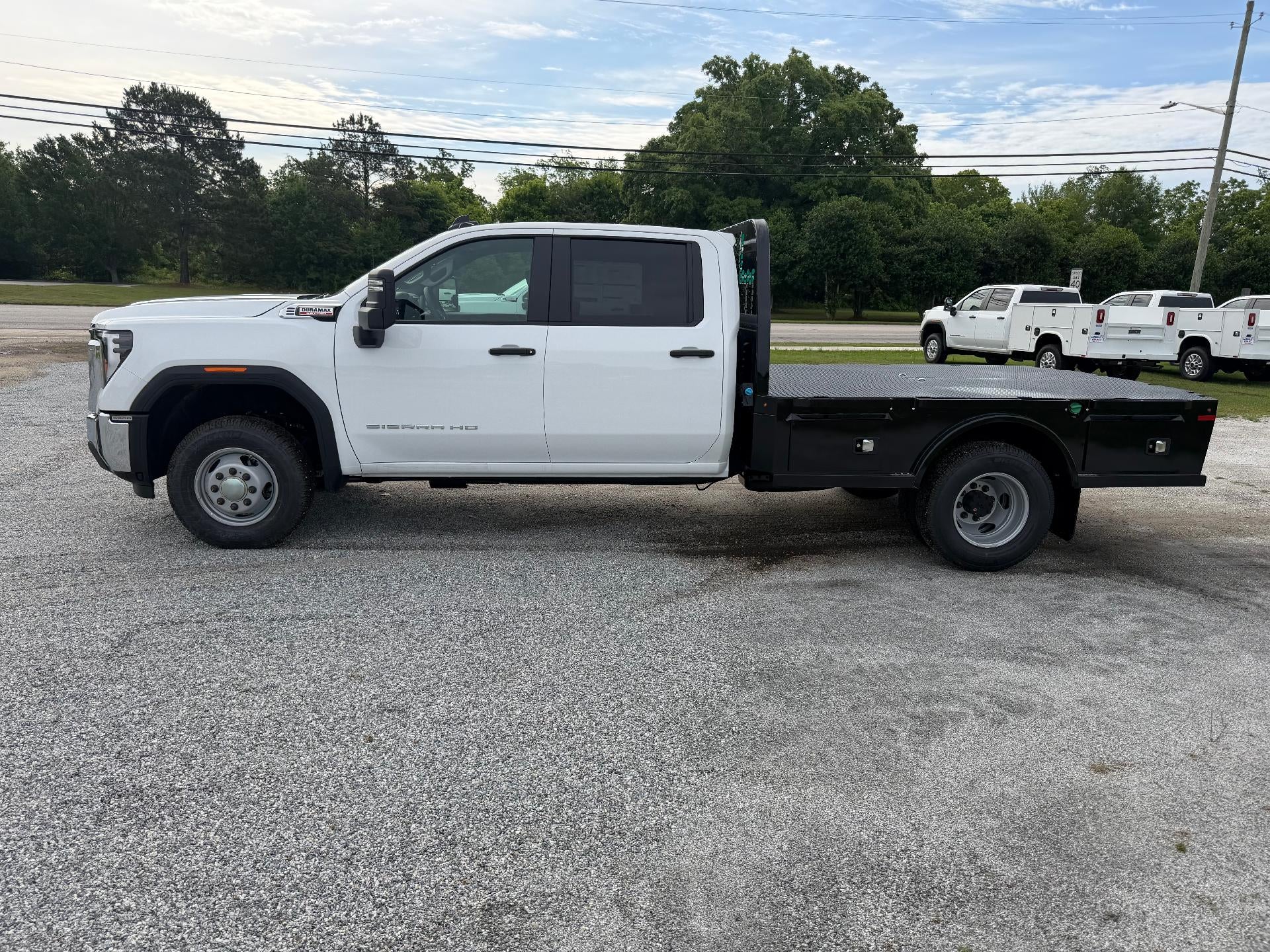 2026 GMC Sierra 3500 HD Chassis Cab Pro