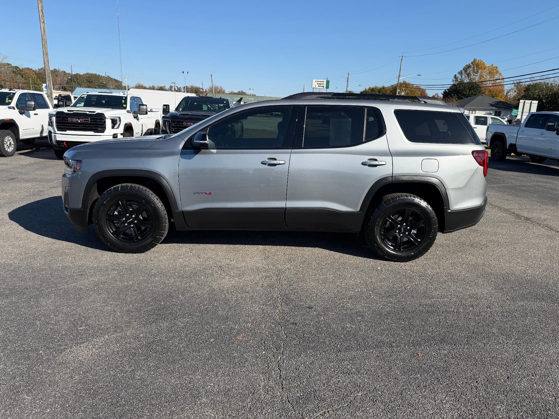 2023 GMC Acadia AWD AT4