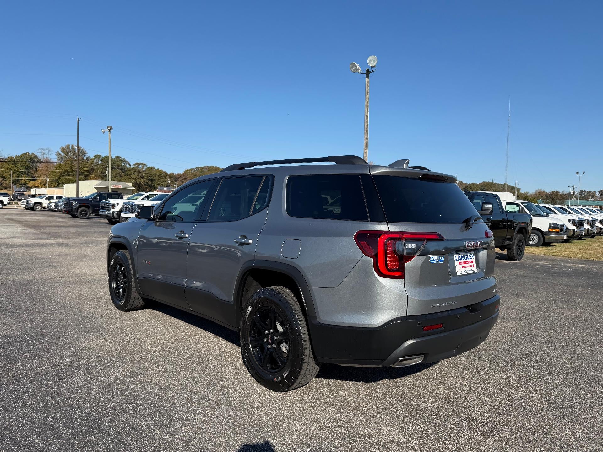 2023 GMC Acadia AWD AT4