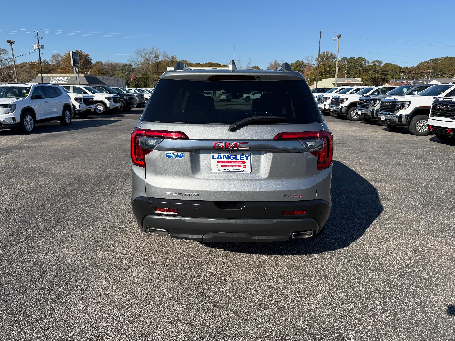 2023 GMC Acadia AWD AT4