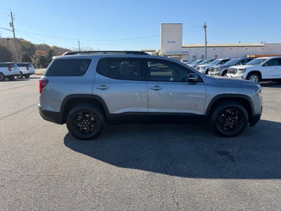 2023 GMC Acadia AWD AT4