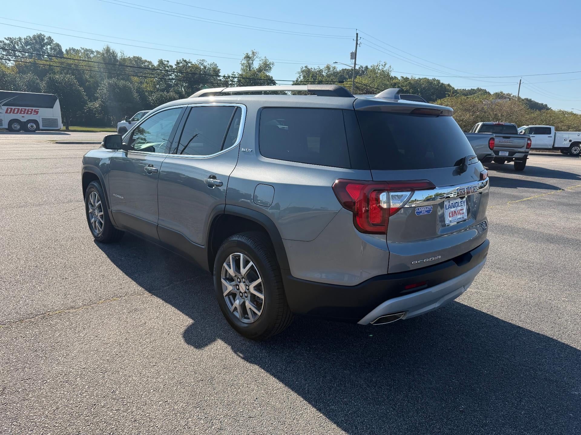 2022 GMC Acadia FWD SLT