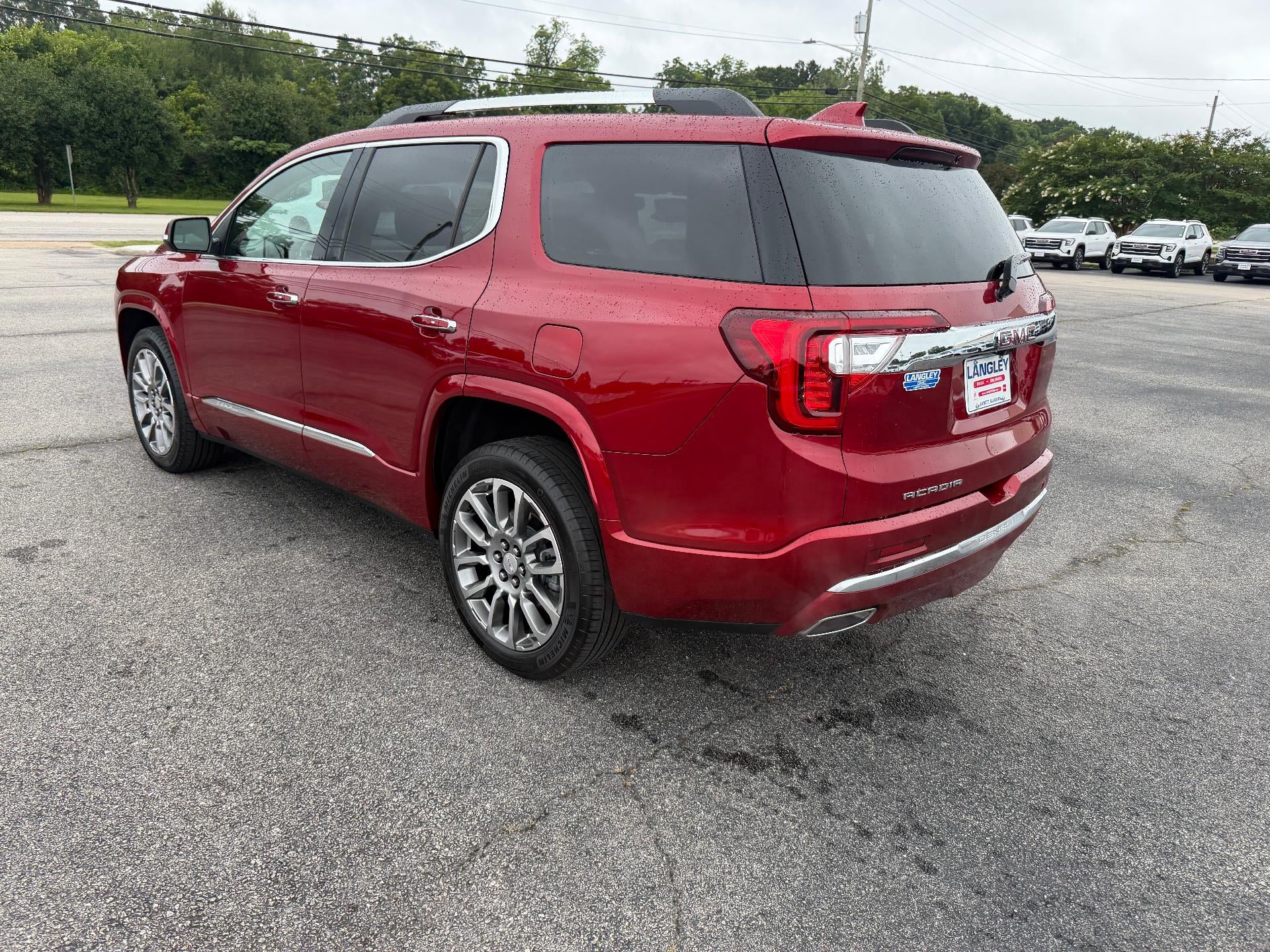 2023 GMC Acadia FWD Denali