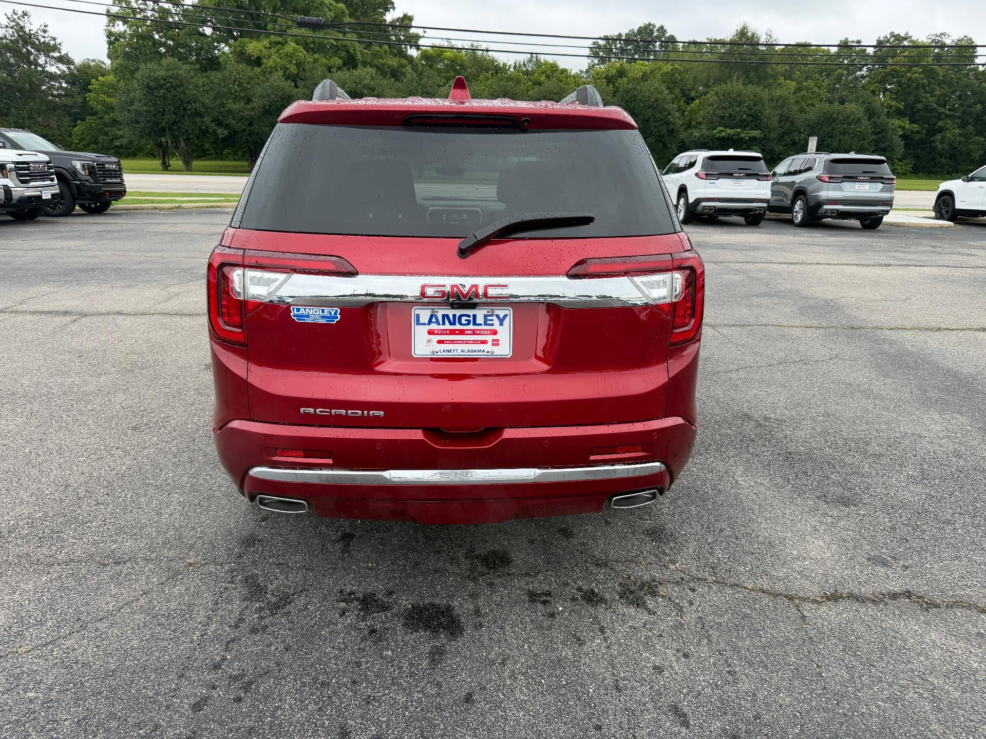 2023 GMC Acadia FWD Denali