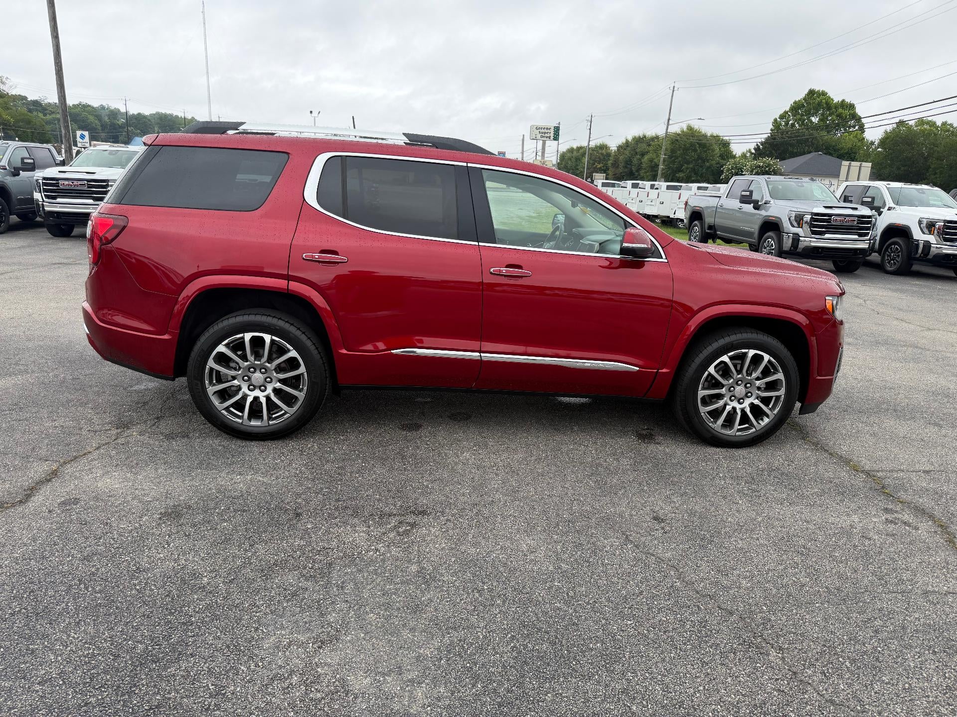 2023 GMC Acadia FWD Denali