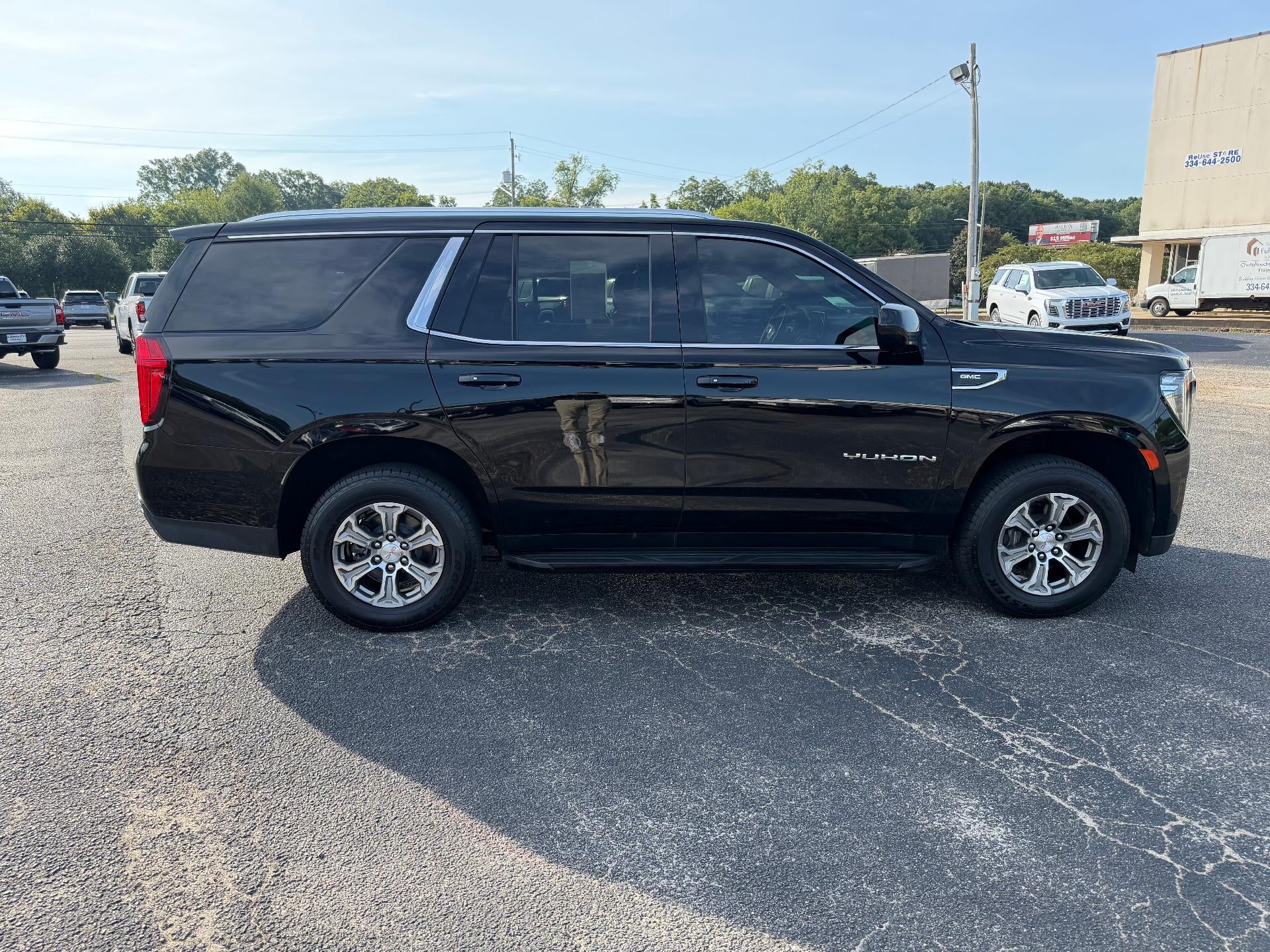 2022 GMC Yukon 2WD 4dr SLE
