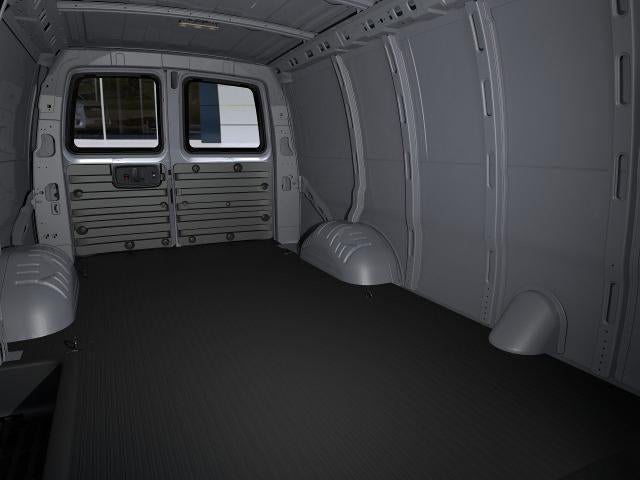 2025 GMC Savana Cargo Base