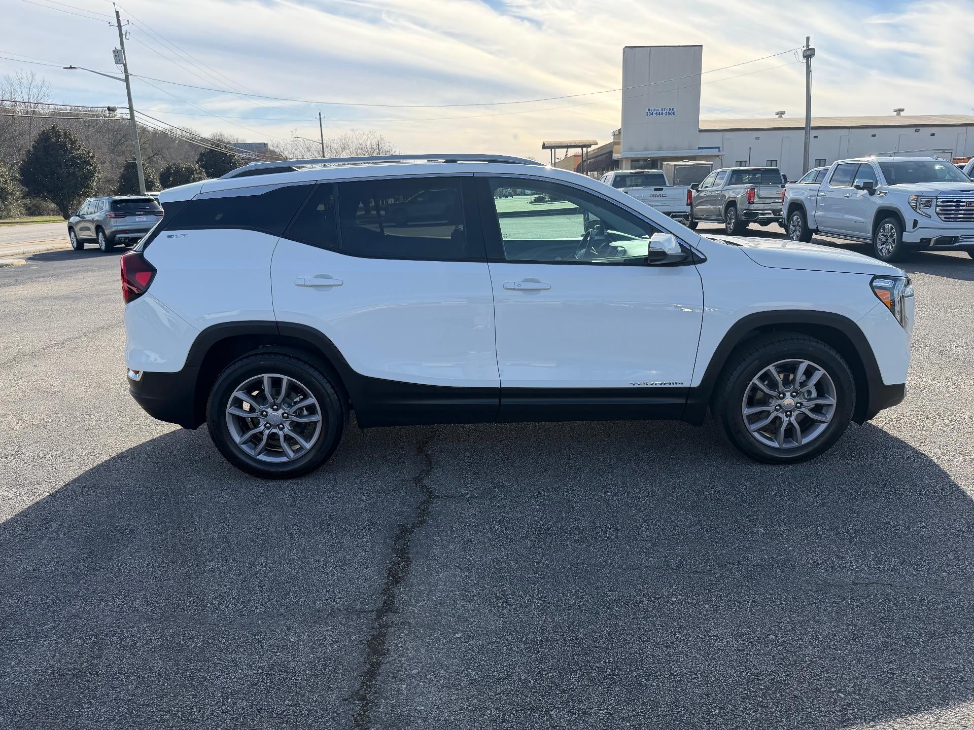 2024 GMC Terrain AWD 4dr SLT