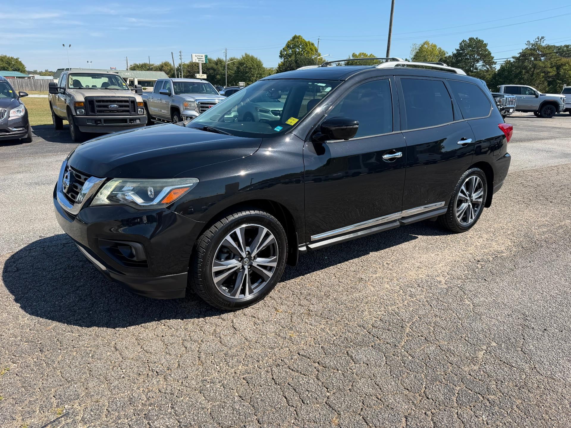 2018 Nissan Pathfinder FWD Platinum