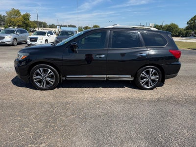 2018 Nissan Pathfinder FWD Platinum