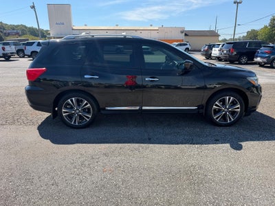 2018 Nissan Pathfinder FWD Platinum