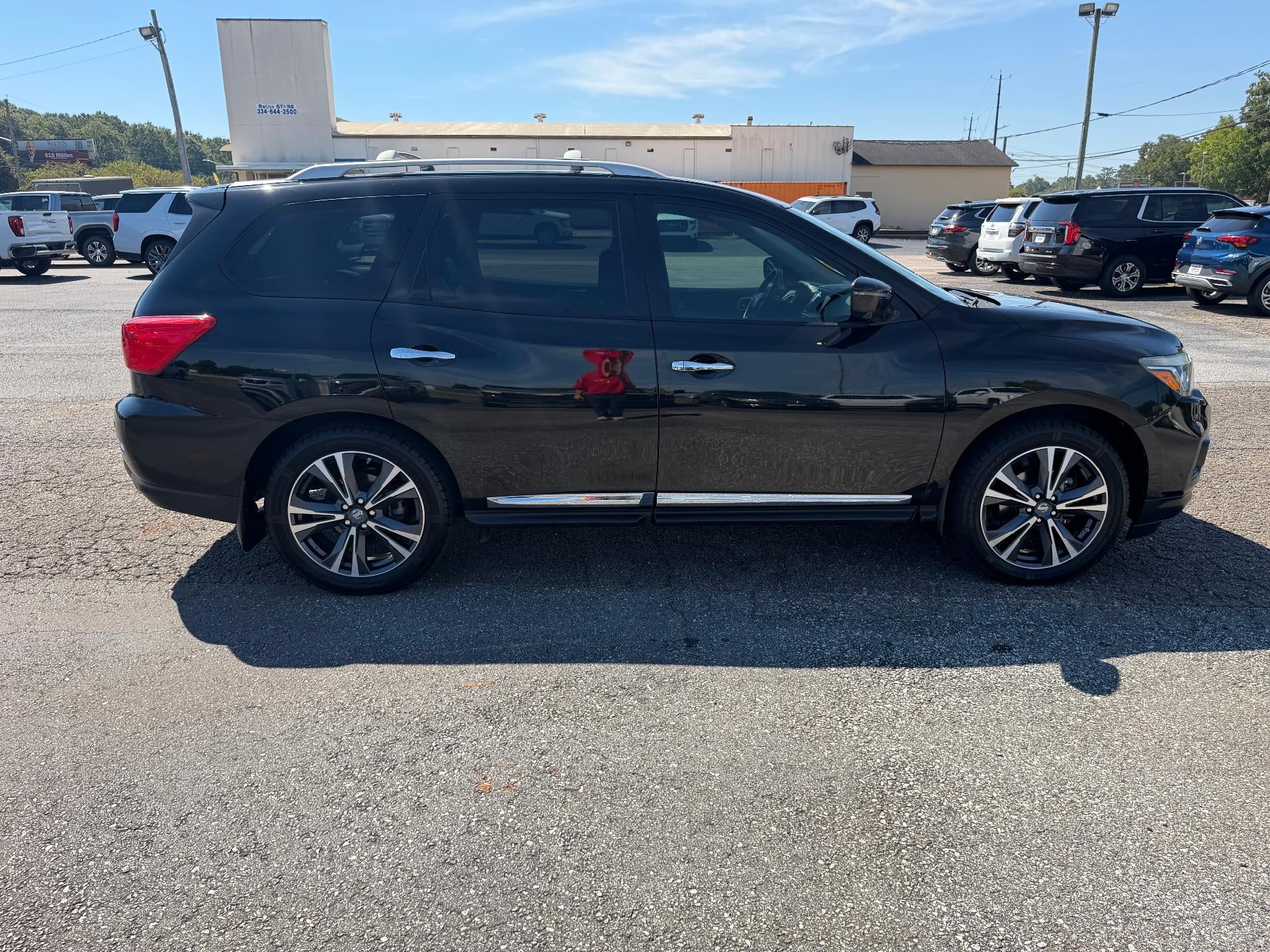 2018 Nissan Pathfinder FWD Platinum