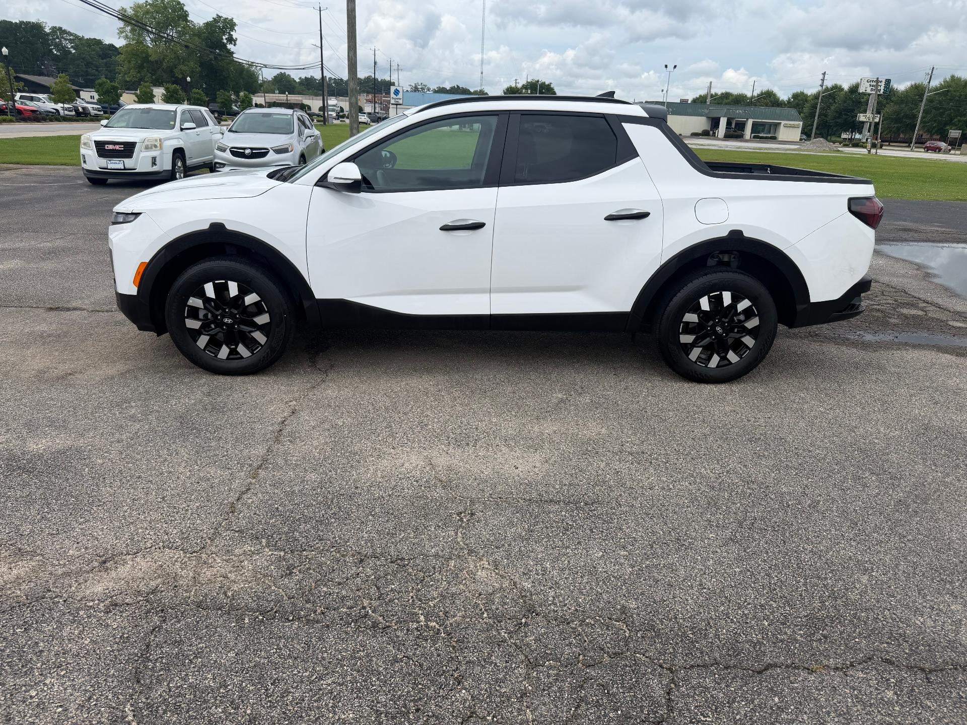 2025 Hyundai Santa Cruz SEL FWD