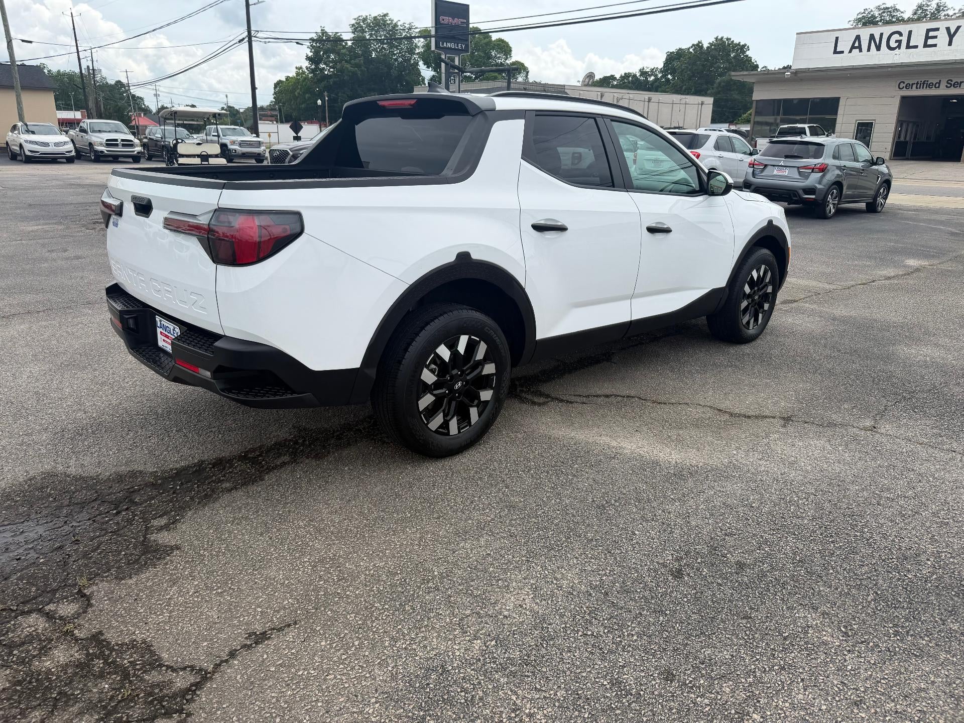 2025 Hyundai Santa Cruz SEL FWD