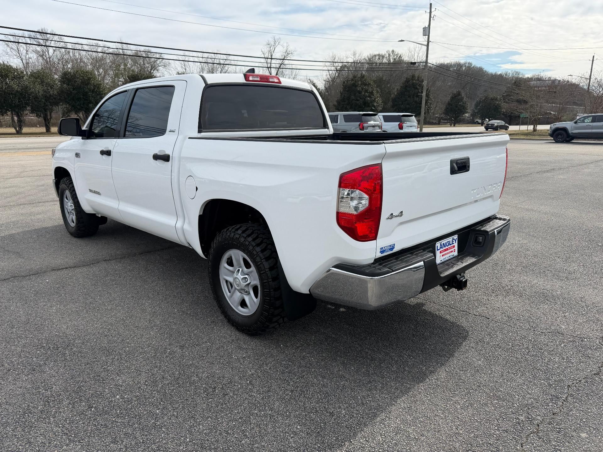 2021 Toyota Tundra 4WD 4WD SR5 CrewMax 5.5' Bed 5.7L (SE)