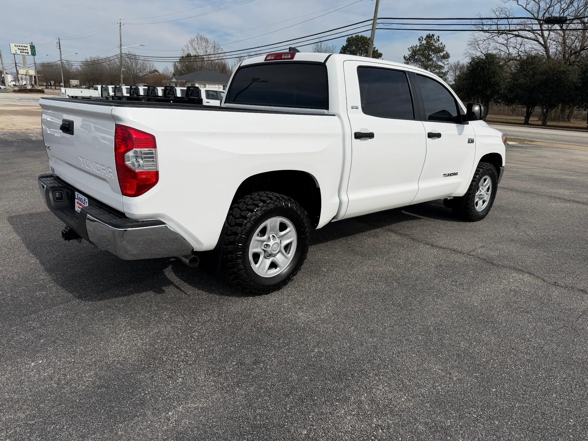 2021 Toyota Tundra 4WD 4WD SR5 CrewMax 5.5' Bed 5.7L (SE)
