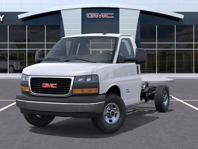 2025 GMC Savana Cutaway 3500 Base
