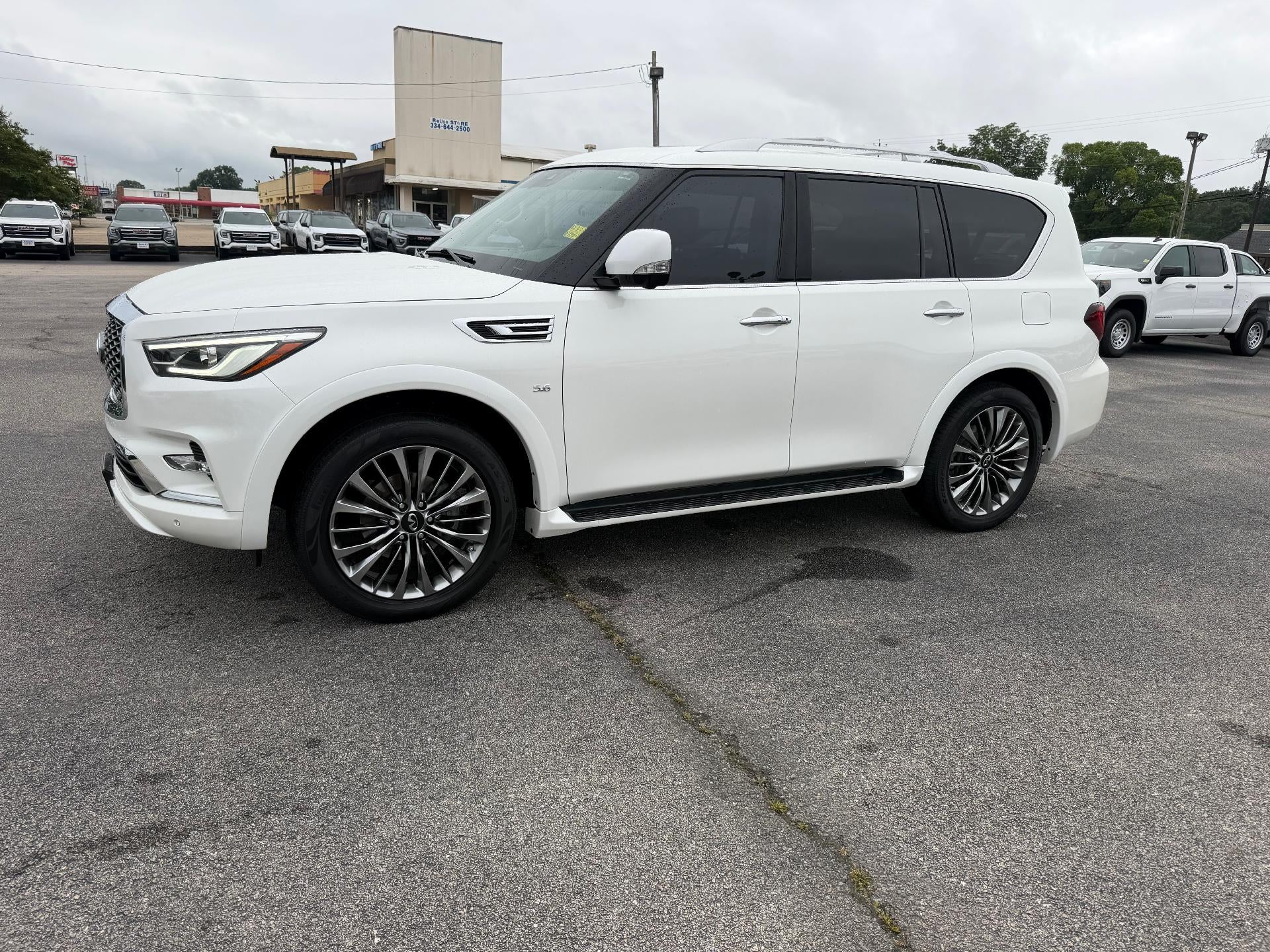 2019 INFINITI QX80 LUXE AWD