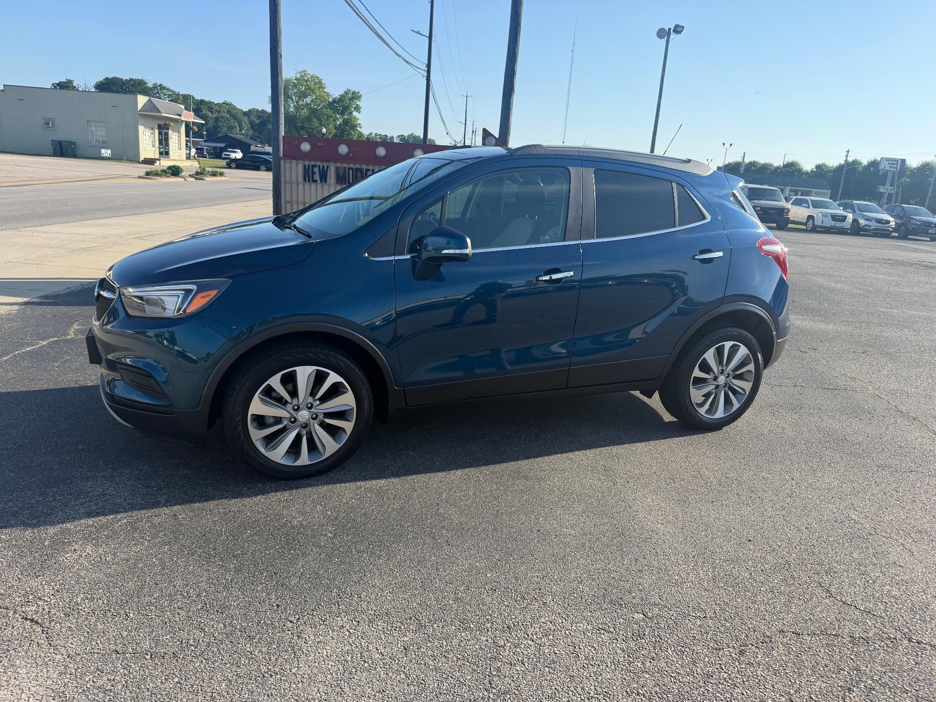 2019 Buick Encore Preferred's photo